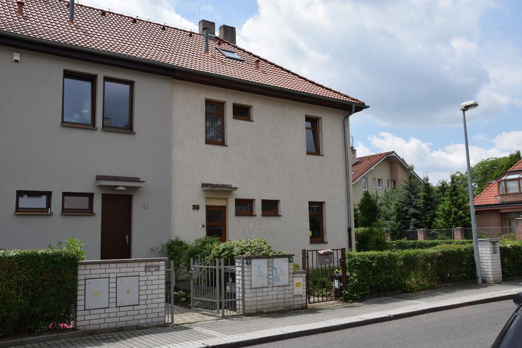 Classical House In Prague 6 Eksteriør billede